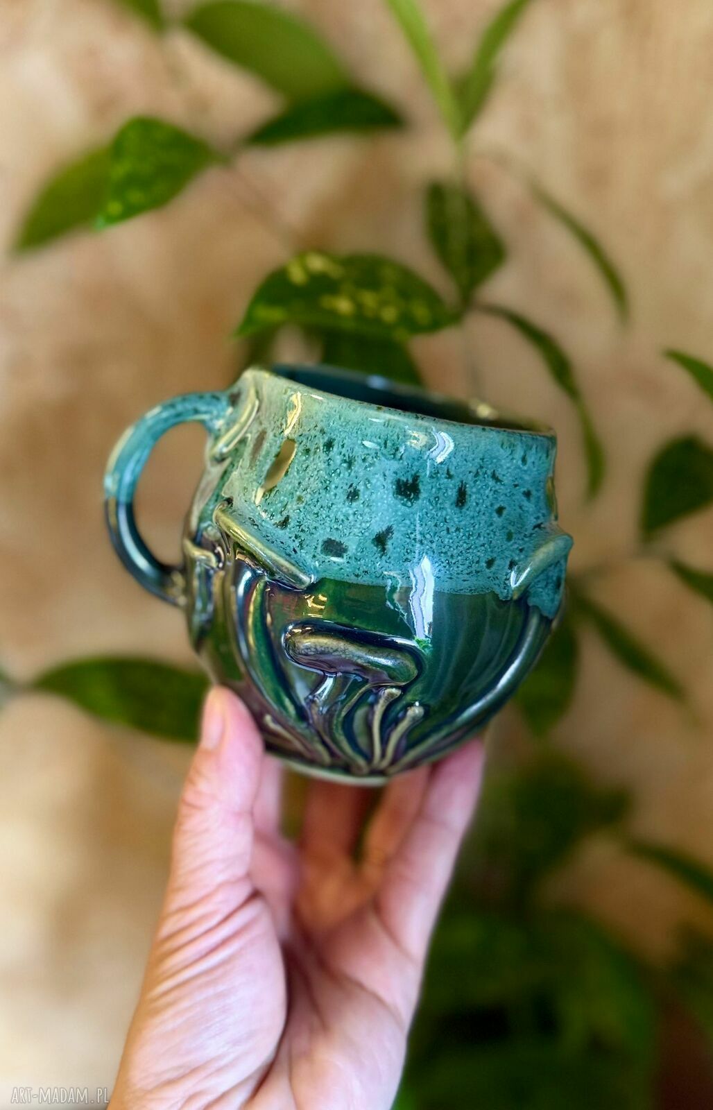 Kubek ceramiczny Grzyb - butelkowa zieleń i motyw natury
