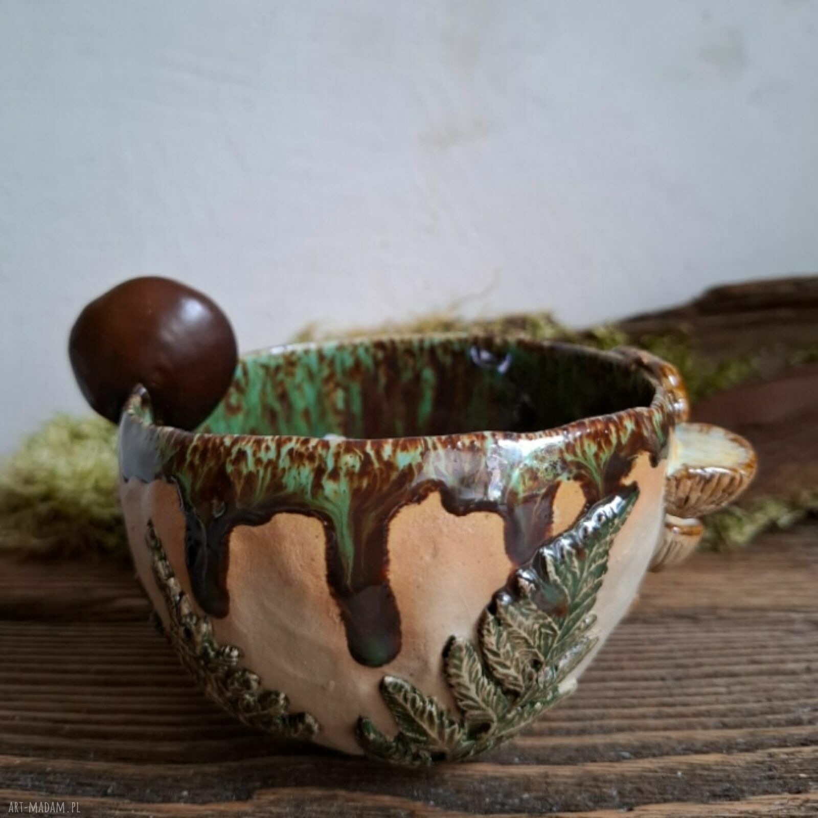 Kubek ceramiczny Leśny Dar z jaszczurką - handmade Smokfa