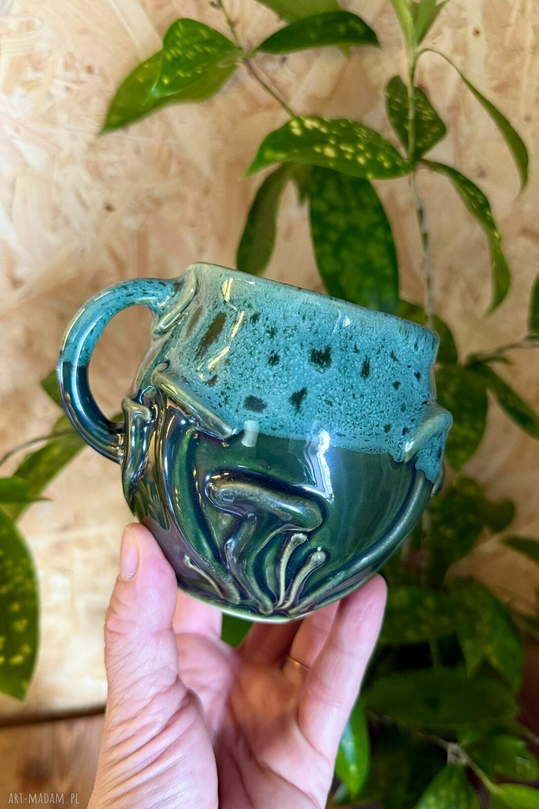 Kubek ceramiczny Grzyb - butelkowa zieleń i motyw natury