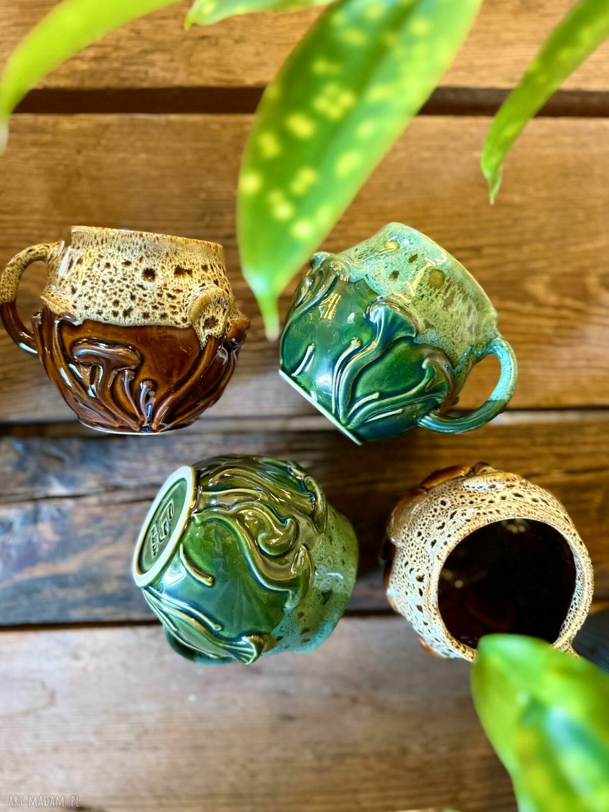 Kubek ceramiczny Grzyb - butelkowa zieleń i motyw natury