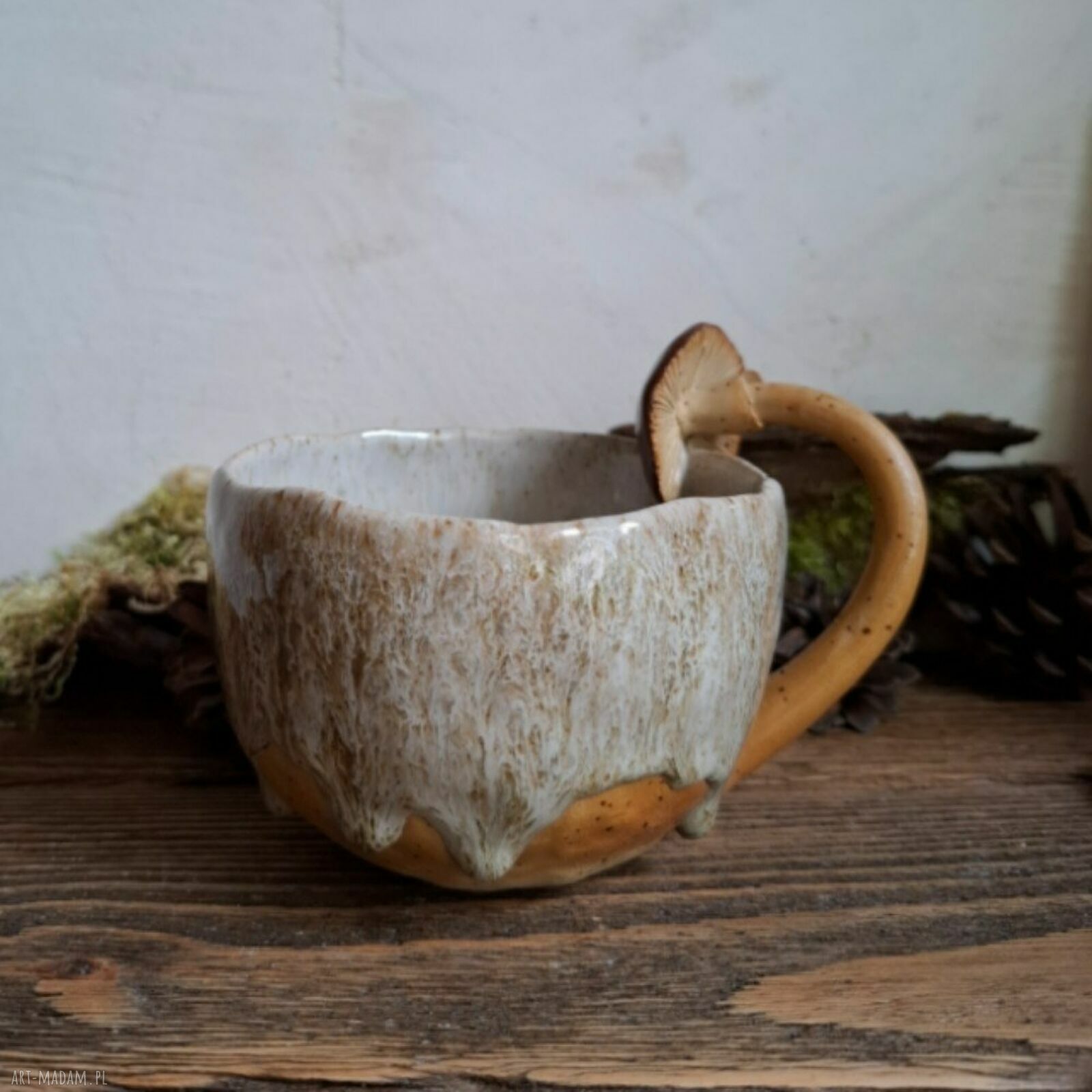 Kubek ceramiczny z grzybami Smokfa - rękodzieło dla grzybiarzy