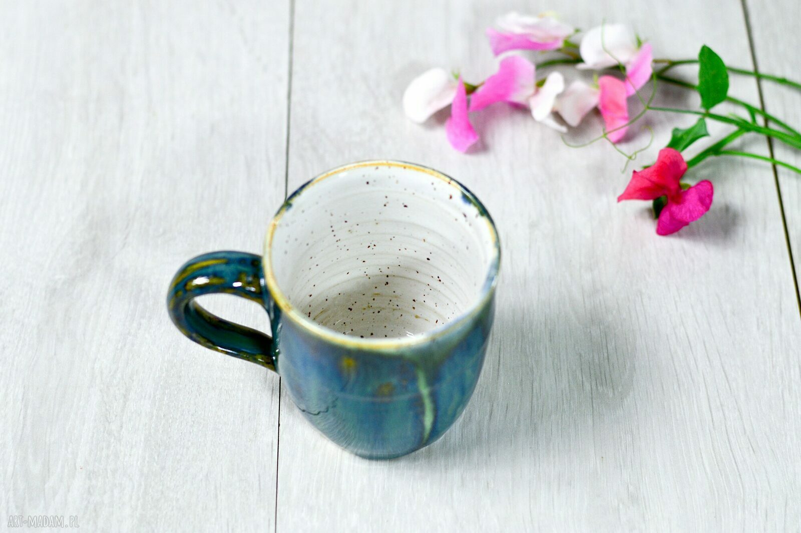 Kubek ceramiczny SMARAGD DOT 250 ml w kolorze szmaragdowej zieleni