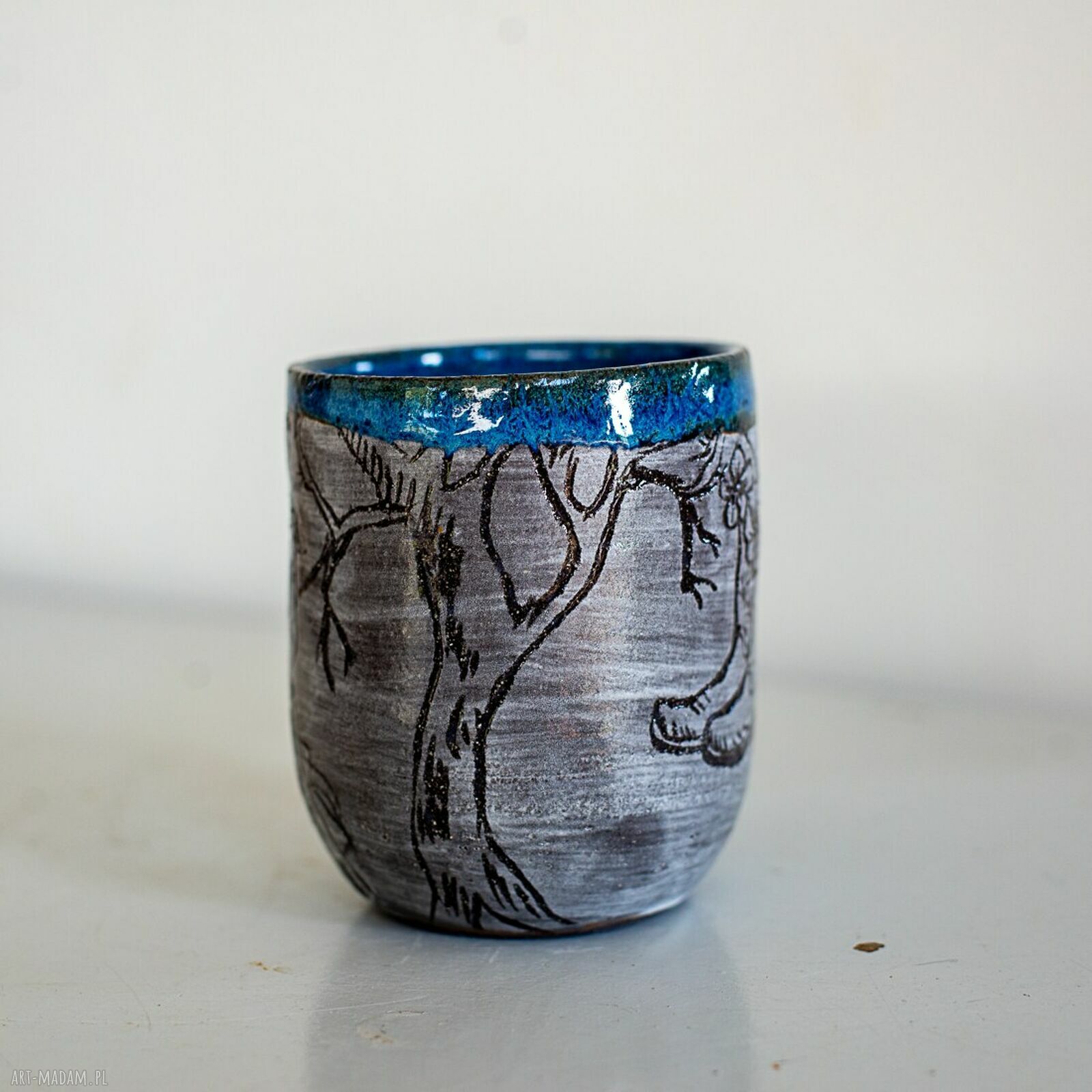 Kubek ceramiczny sgraffito Cowgirl Blue 420 ml z koniem - rękodzieło