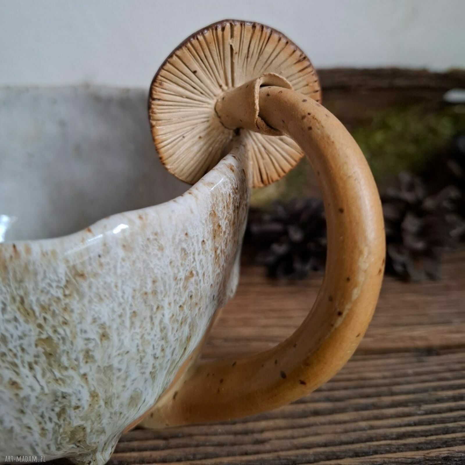 Kubek ceramiczny z grzybami Smokfa - rękodzieło dla grzybiarzy