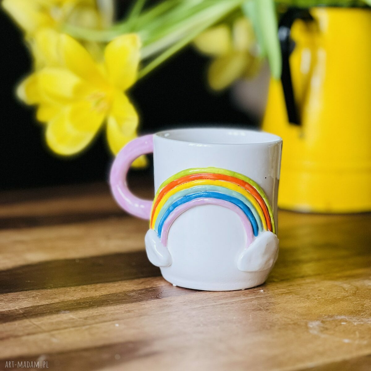 Kubek ceramiczny z tęczą 3D i różowym uchwytem - ręcznie wykonany