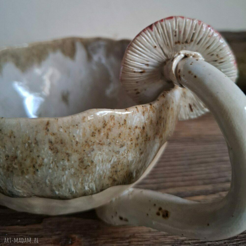 Kubek ceramiczny Muchomor - ręcznie lepiony grzybowy akcent