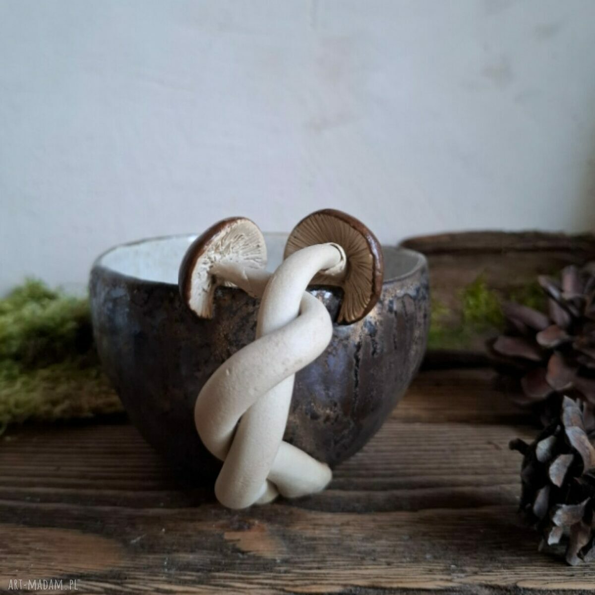 Kubek ceramiczny z grzybami - Grzyby dwa, ręcznie lepiony