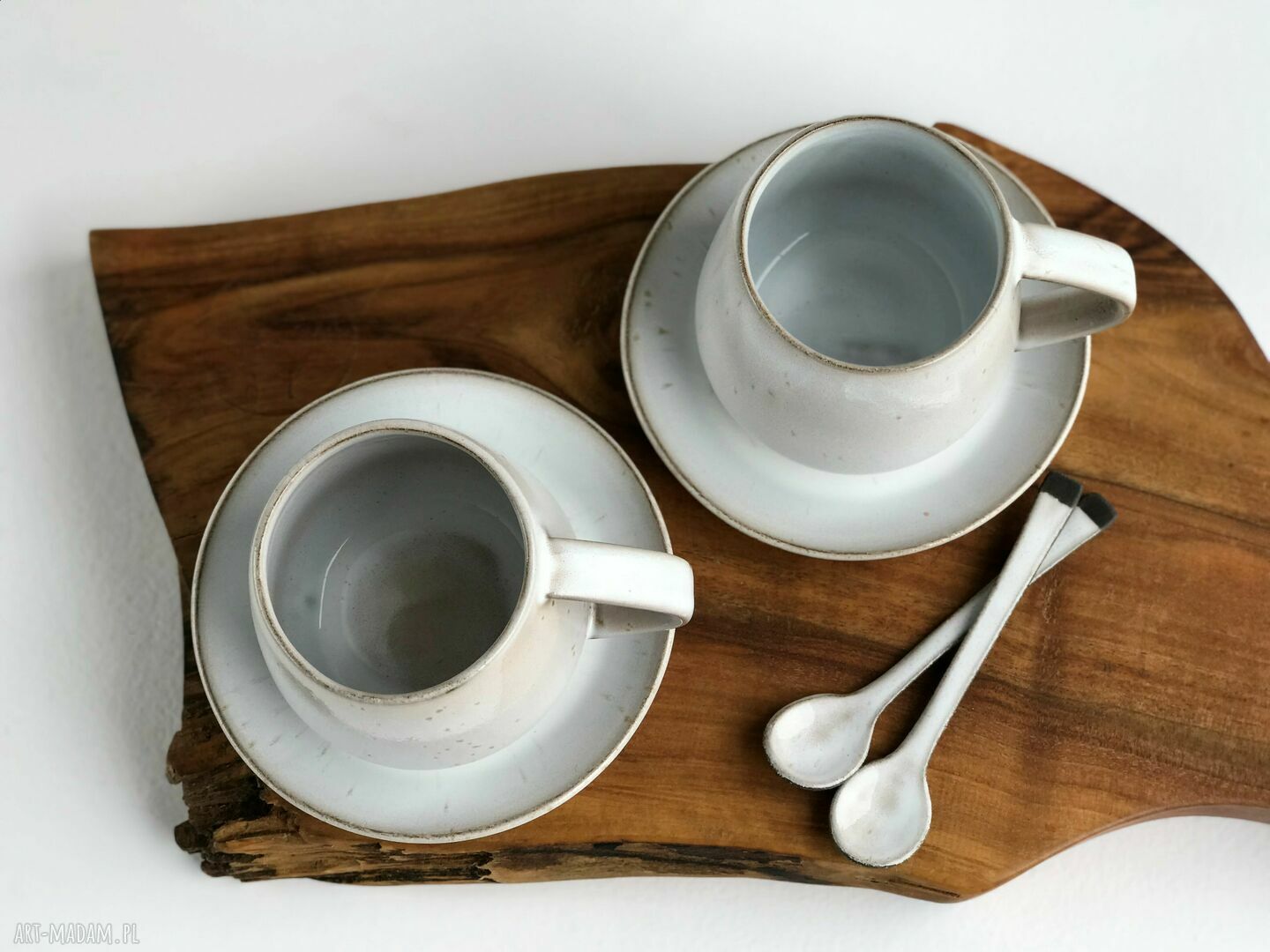 Kubek ze spodkiem i łyżeczką Cappuccino jasne - ręczna ceramika, ok. 320 ml