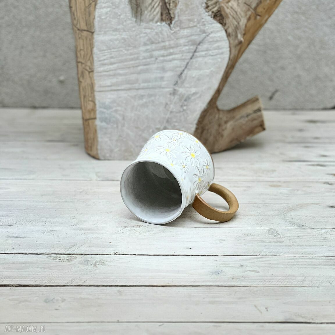 Kubek ceramiczny w margerytki 450 ml