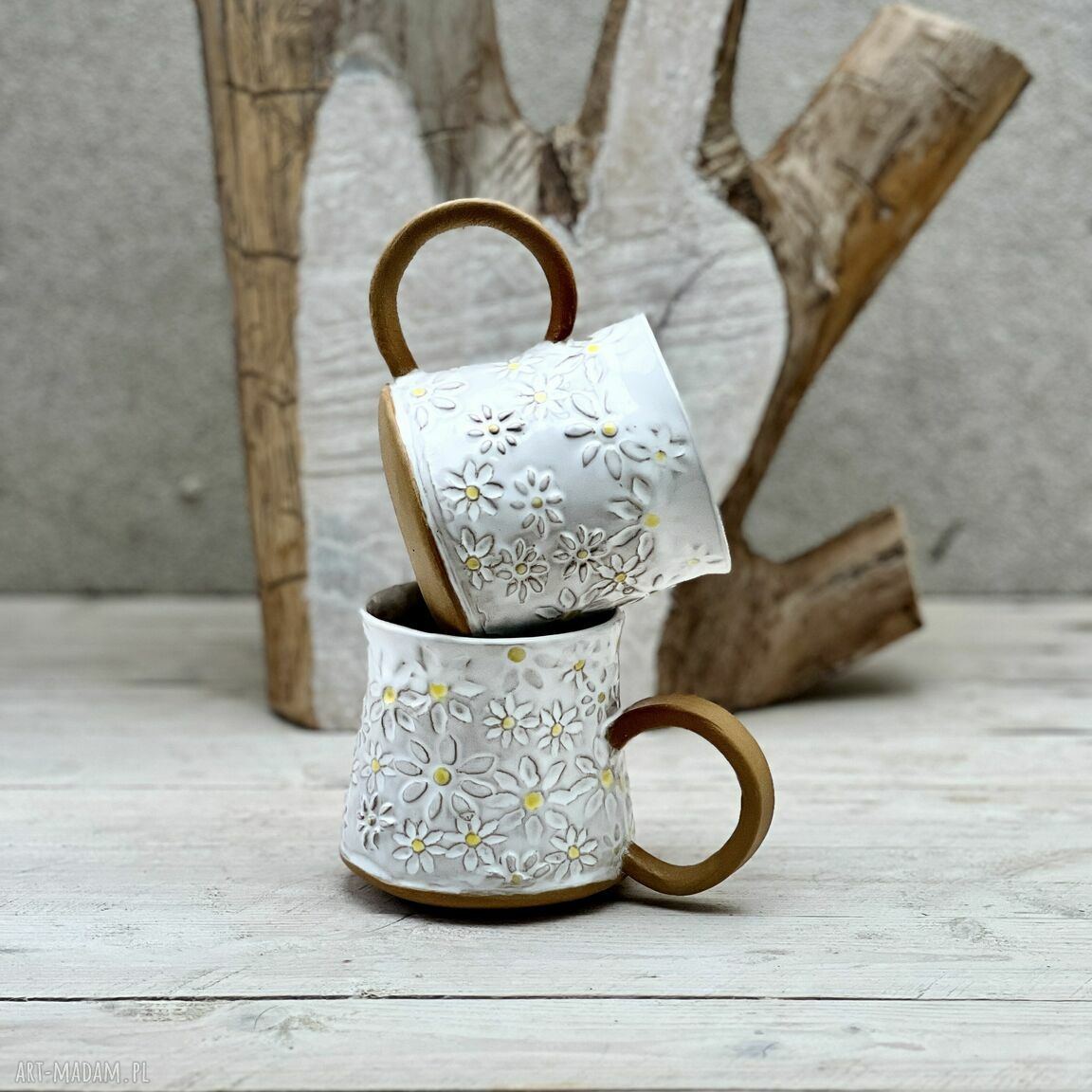 Kubek ceramiczny w margerytki 450 ml