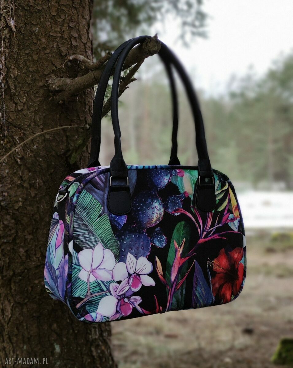 Kuferek „bajeczny ogród” - torebka na ramię z weluru w kwiaty (handmade)