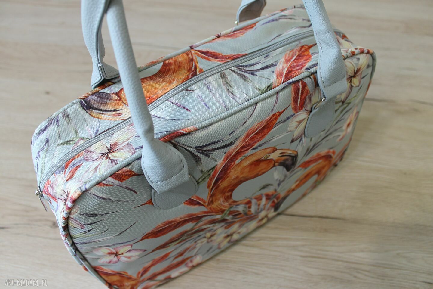 Kuferek Flamingi Vintage na ramię - elegancka i pakowna torebka handmade