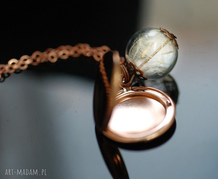 naszyjniki: Pozłacany na różowo naszyjnik z dmuchawcami i medalionem Handmade