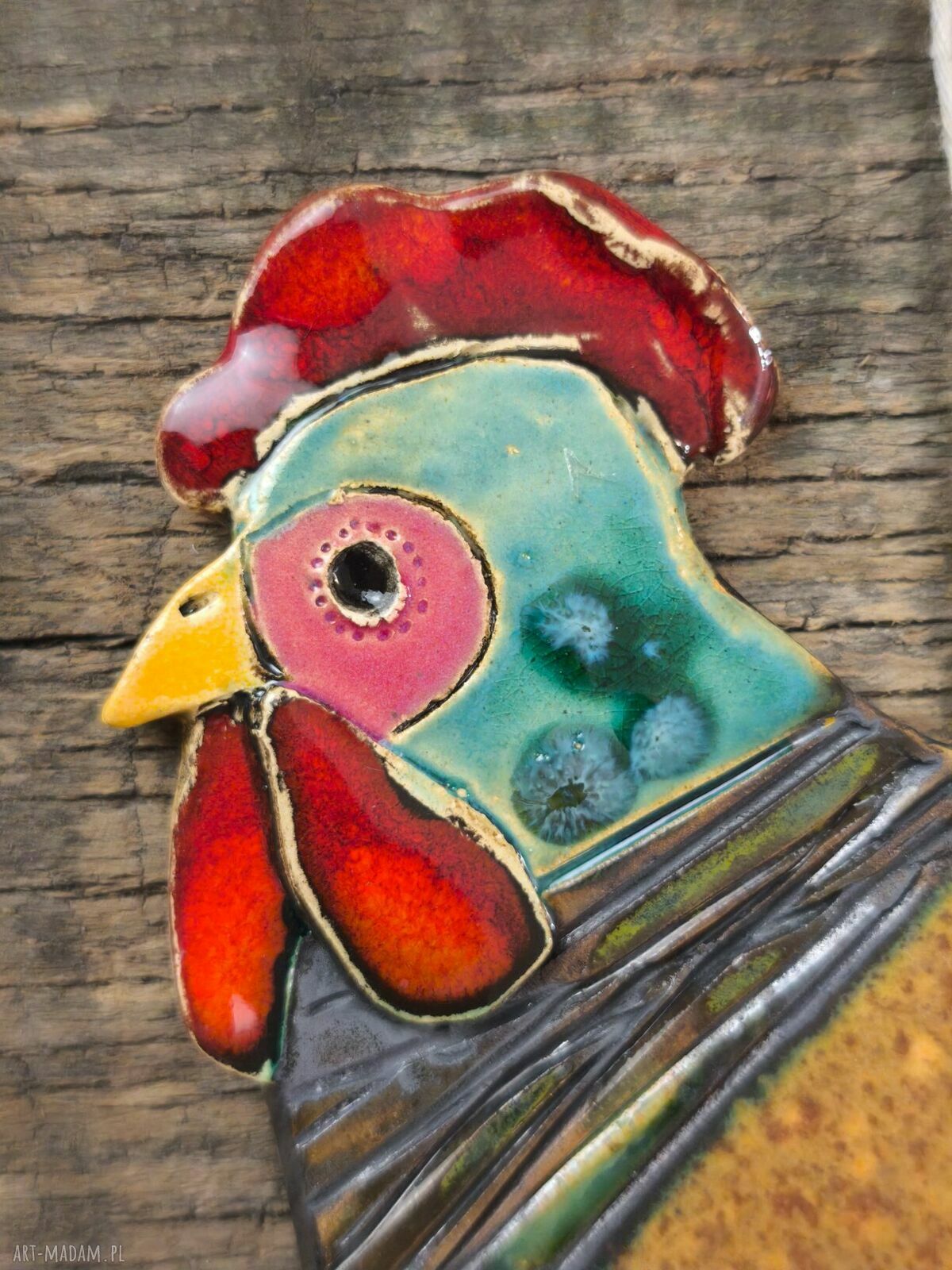 Kura ceramiczna hand made w wiejskim klimacie - ręcznie szkliwiona