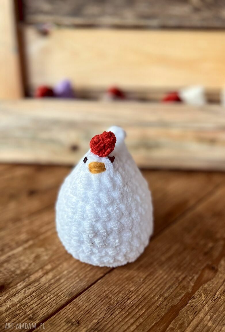 Kurka Chmurka w gnieździe - miękka maskotka wielkanocna handmade