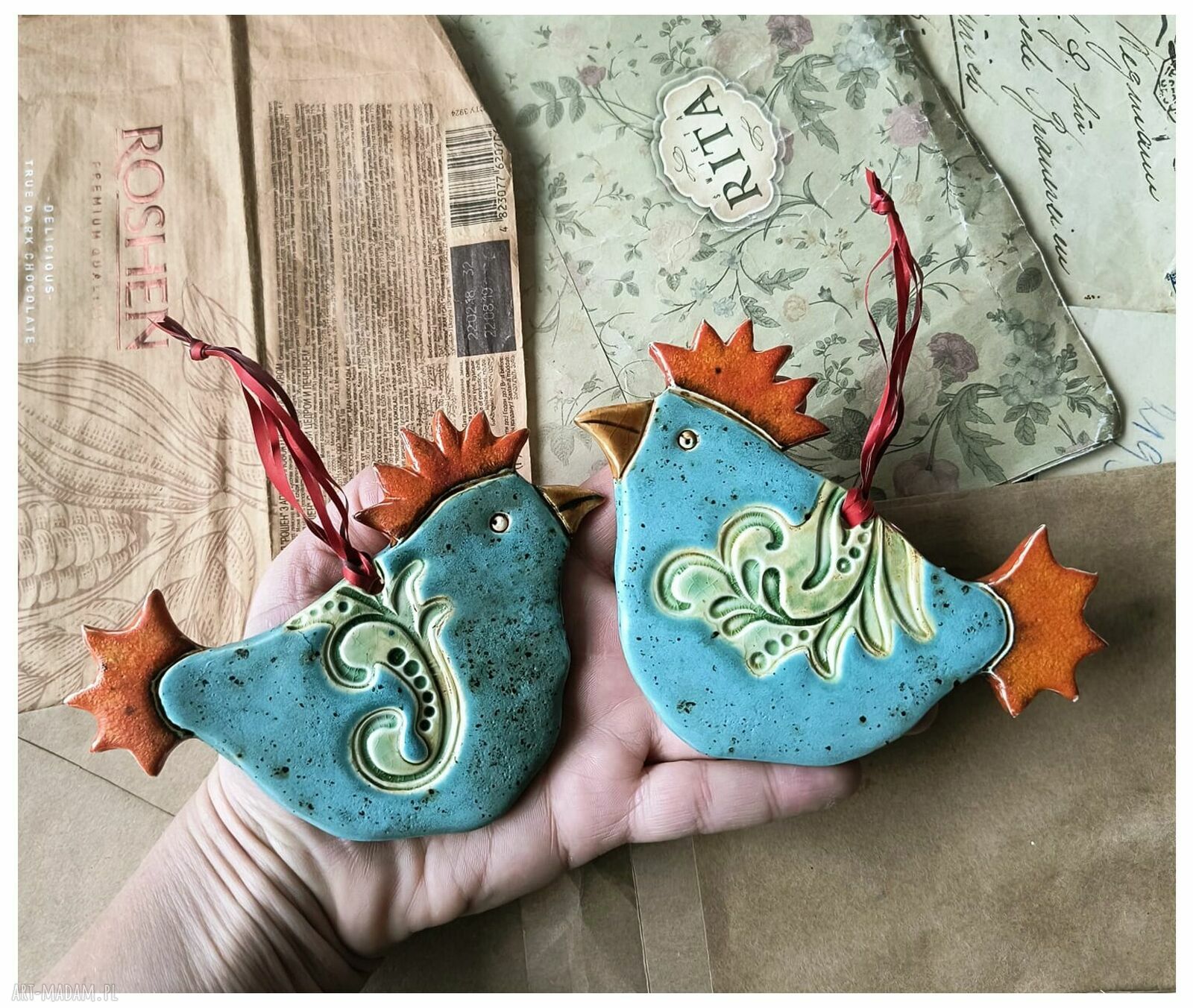 Kury turkusowe nakrapiane - ceramiczne zawieszki handmade na Wielkanoc