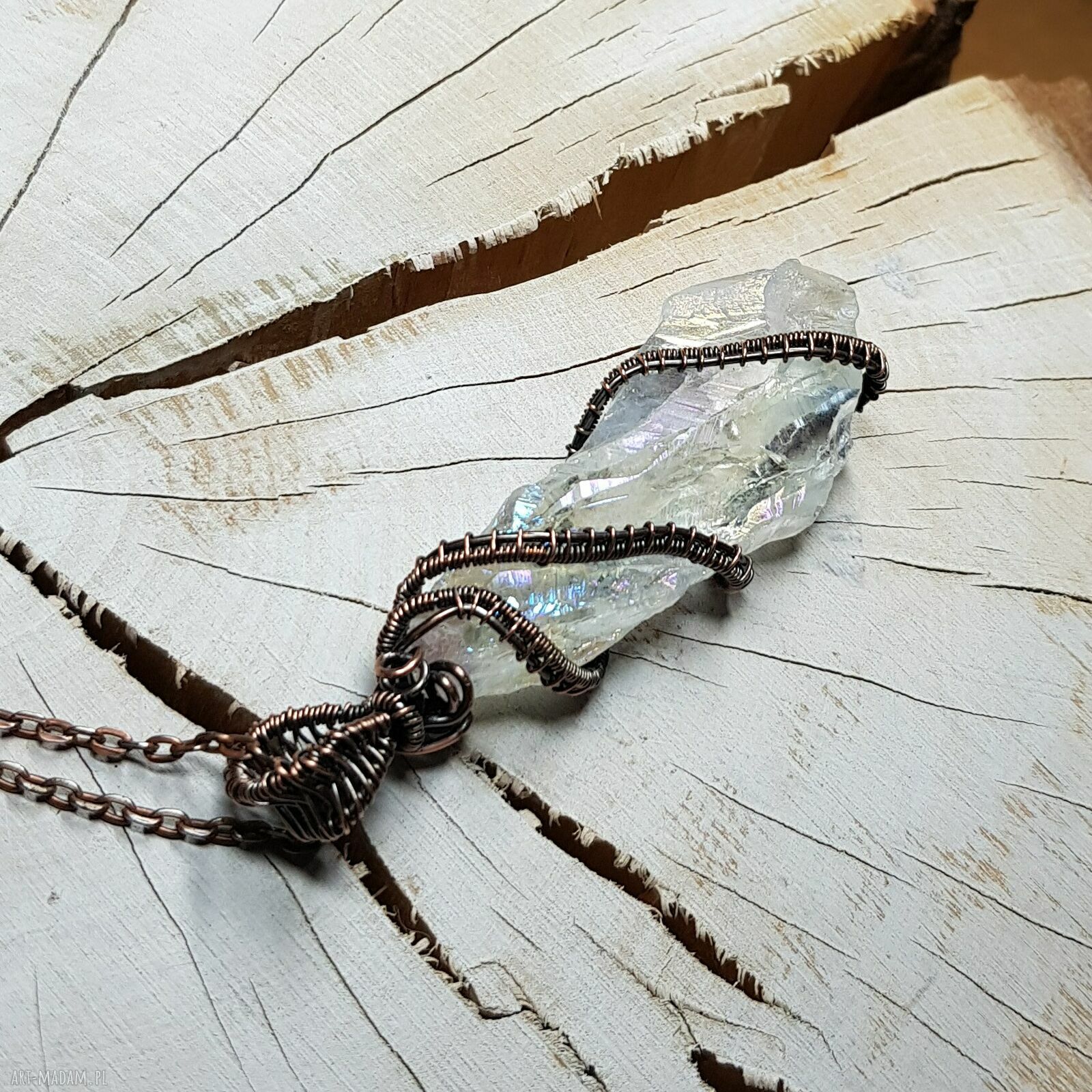 Kwarc anielski M297 - dwustronny wisiorek z kryształem w technice wire wrapping