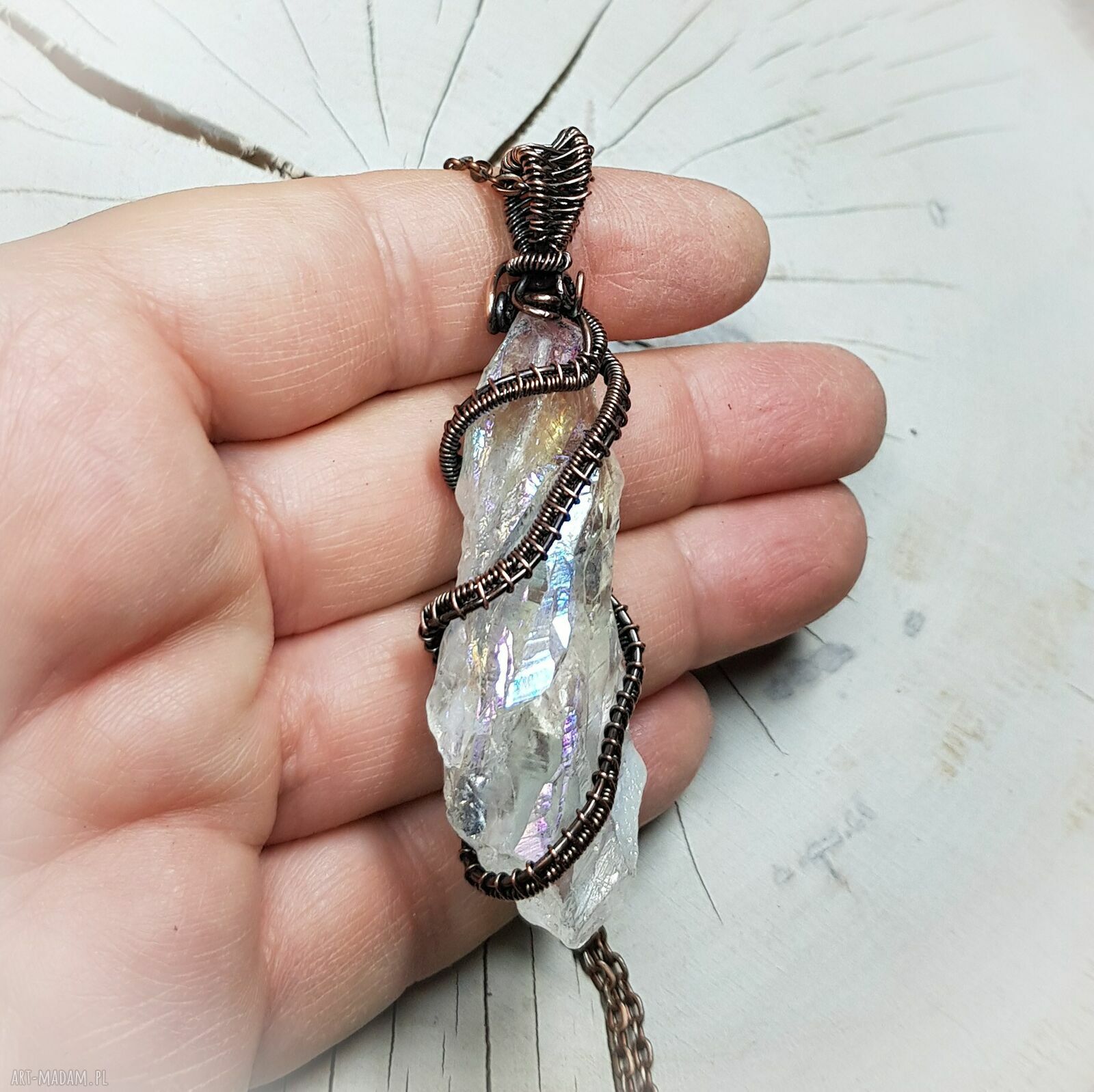 Kwarc anielski M297 - dwustronny wisiorek z kryształem w technice wire wrapping