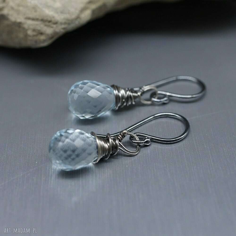 Kwarc niebieski kolczyki Frill - wire wrapping ze srebra 930/999