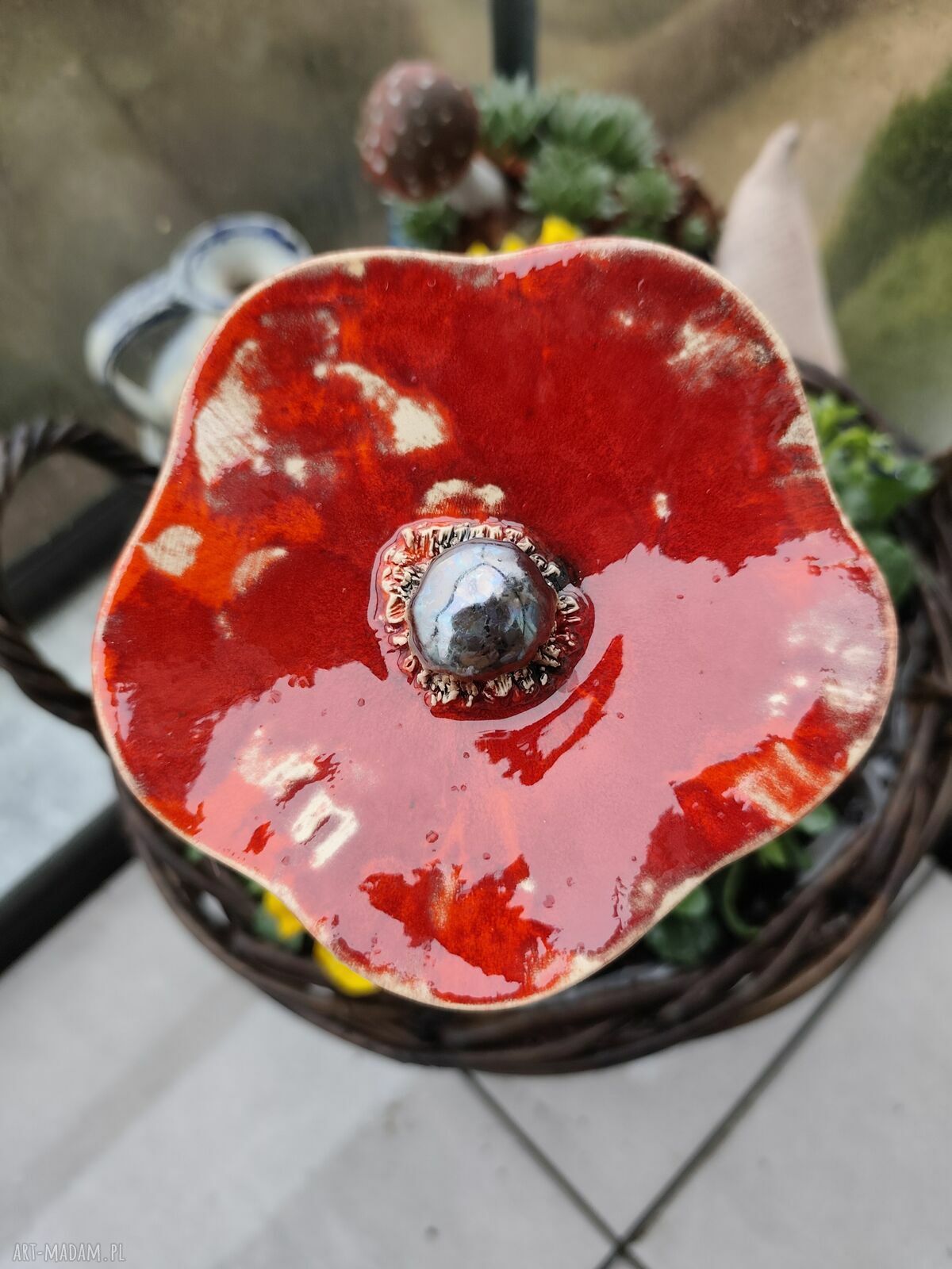 Kwiat ceramiczny - poidło na balkon i do ogrodu