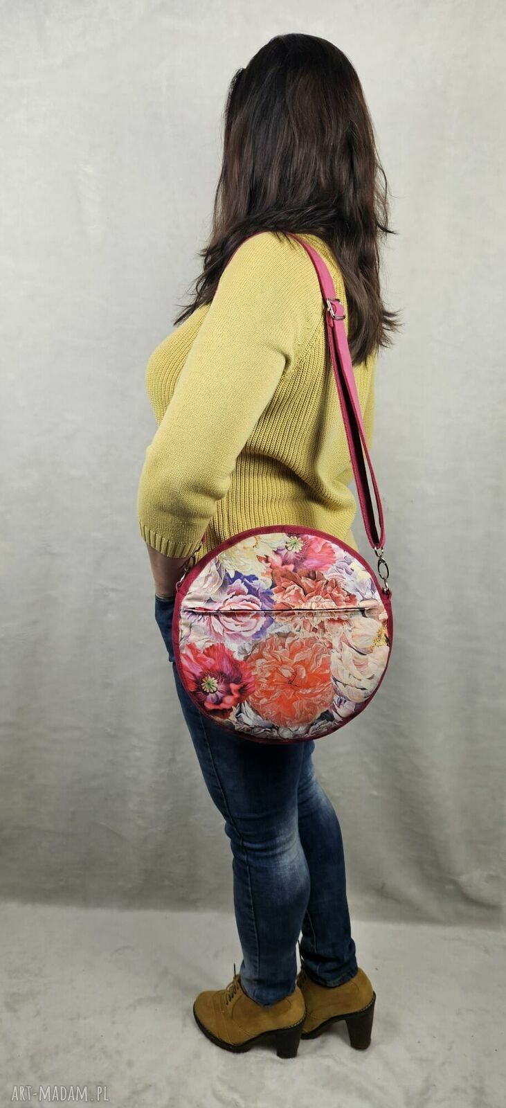 Kwiatowa okrągła torebka handmade - lekka torba crossbody na ramię