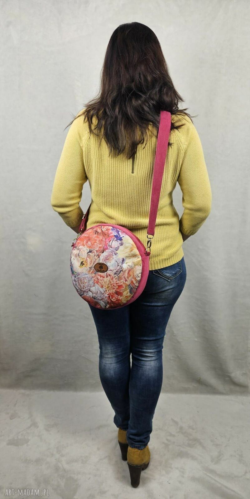 Kwiatowa okrągła torebka handmade - lekka torba crossbody na ramię
