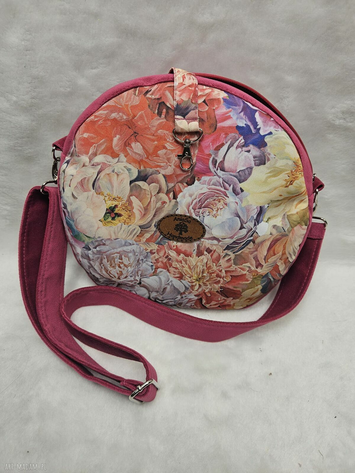 Kwiatowa okrągła torebka handmade - lekka torba crossbody na ramię