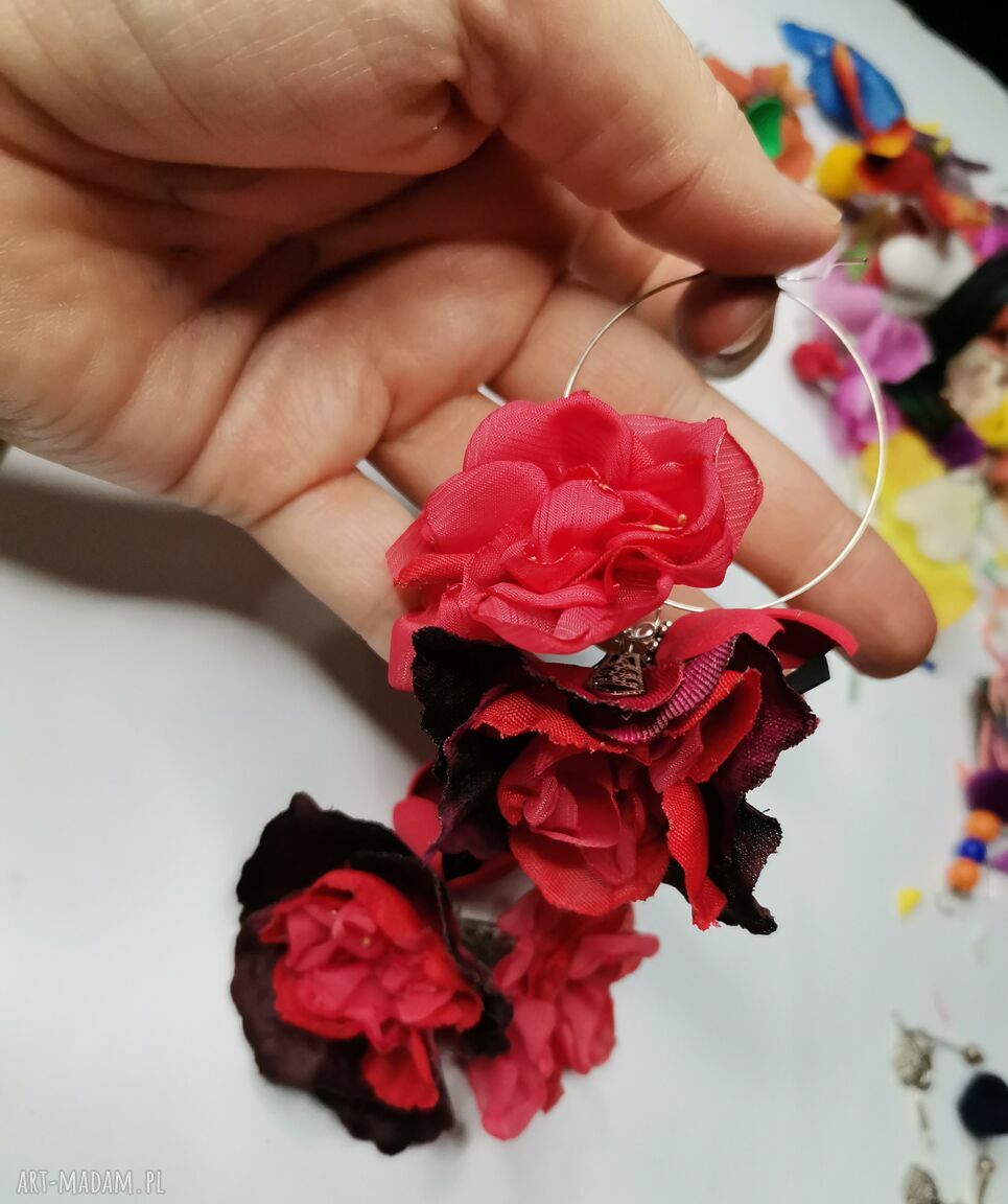 Kolczyki kwiatowe koła boho - lekkie, długie na ślub i letnie stylizacje