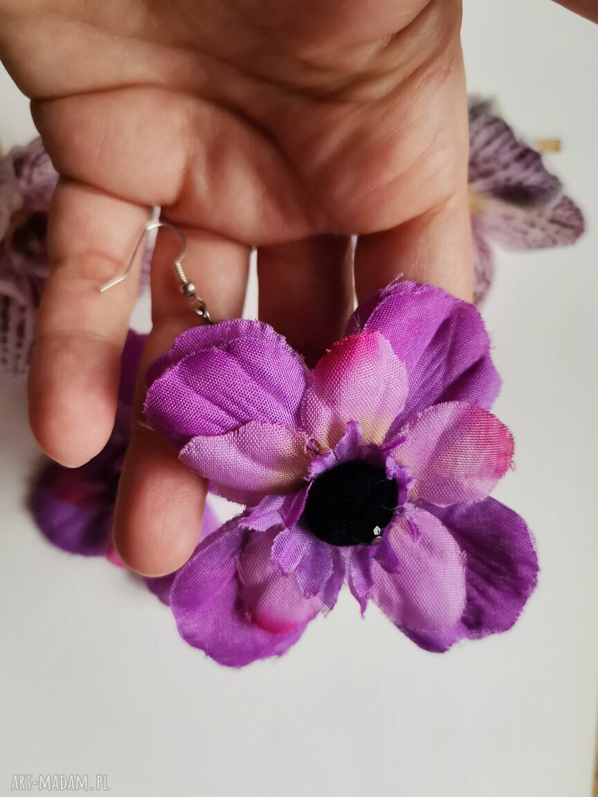 Kwiatowe, lekkie i duże kolczyki boho Frida