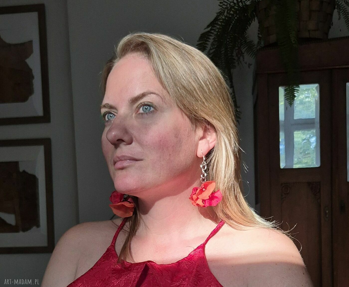 Kolczyki boho Frida - lekkie kwiaty w czerwieni