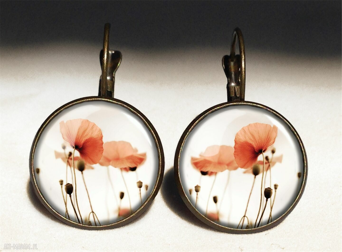 naszyjniki: Maki Medalion z łańcuszkiem Hand Made