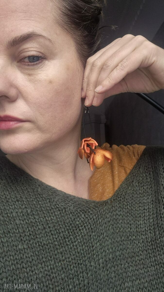 Kolczyki kwiaty lekkie jak mgła - zwracają uwagę, handmade Ruda Klara
