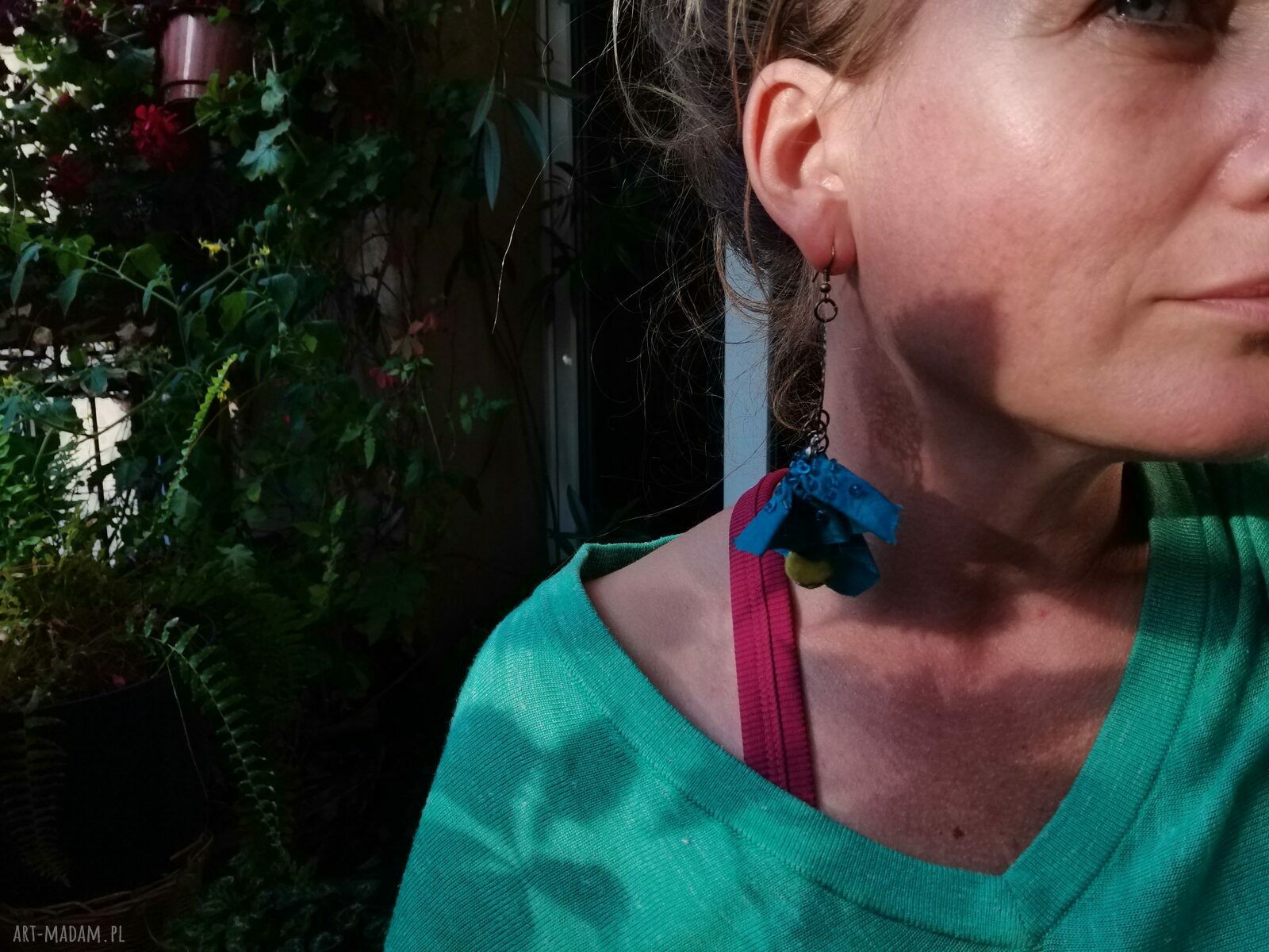 Kolczyki kwiaty lekkie w stylu Frida - boho pióra i frędzle