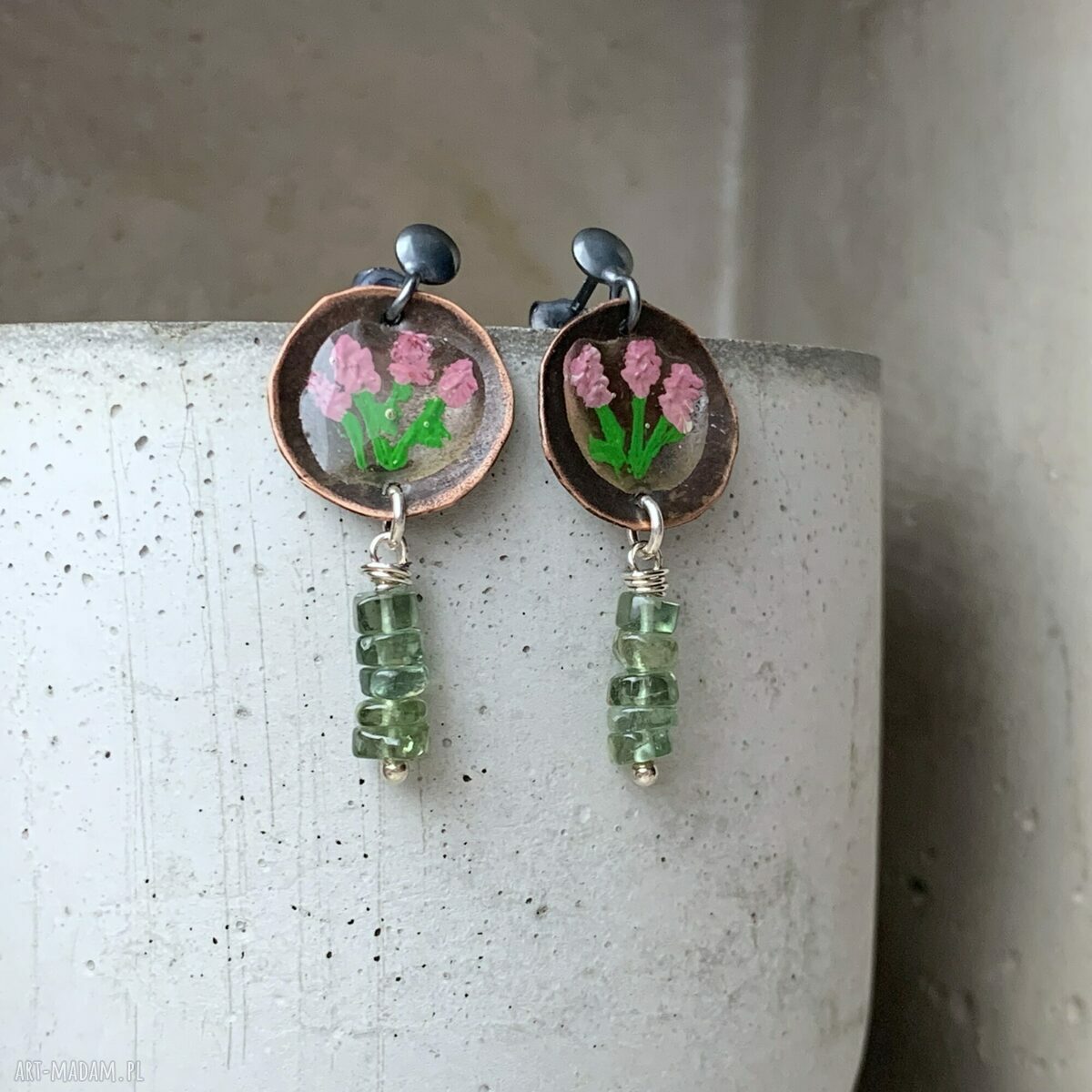 Kolczyki Kwiaty w Peridotach - sztyfty ze srebra 925