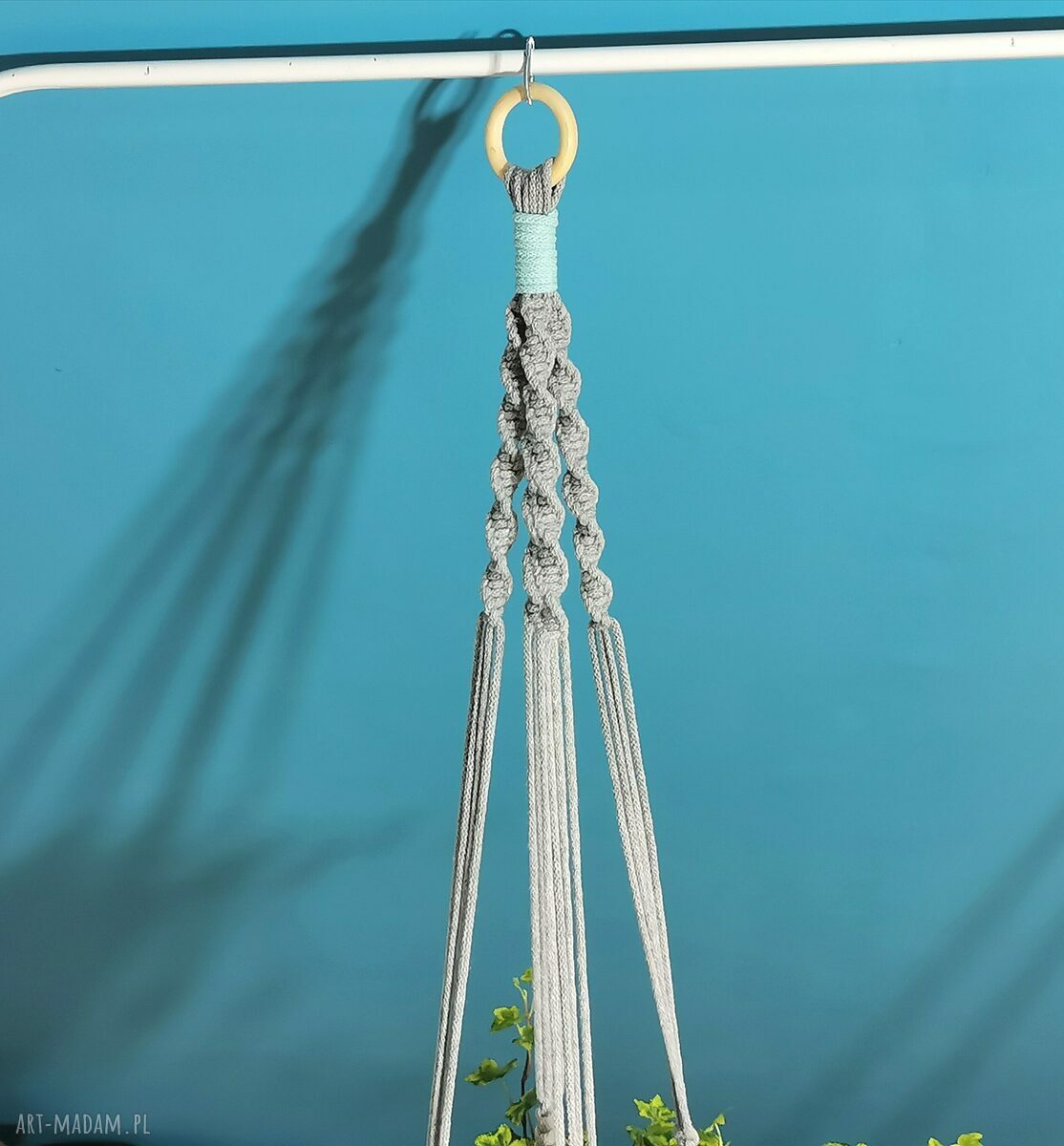 Kwietnik wiszący z makramy szary (mkr 2) - handmade