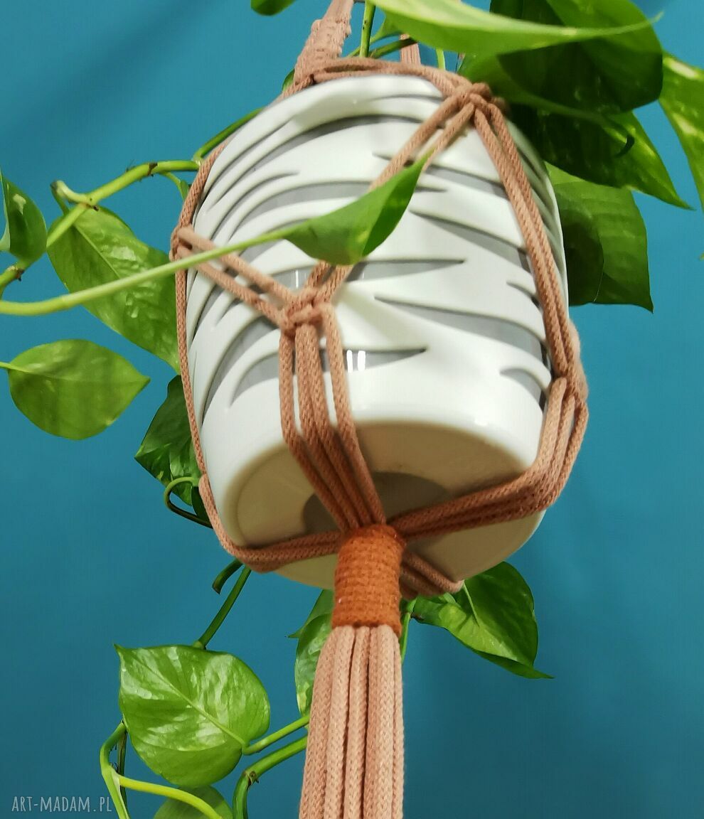 Kwietnik wiszący z makramy (mkr 15) - zgaszony róż i terakota