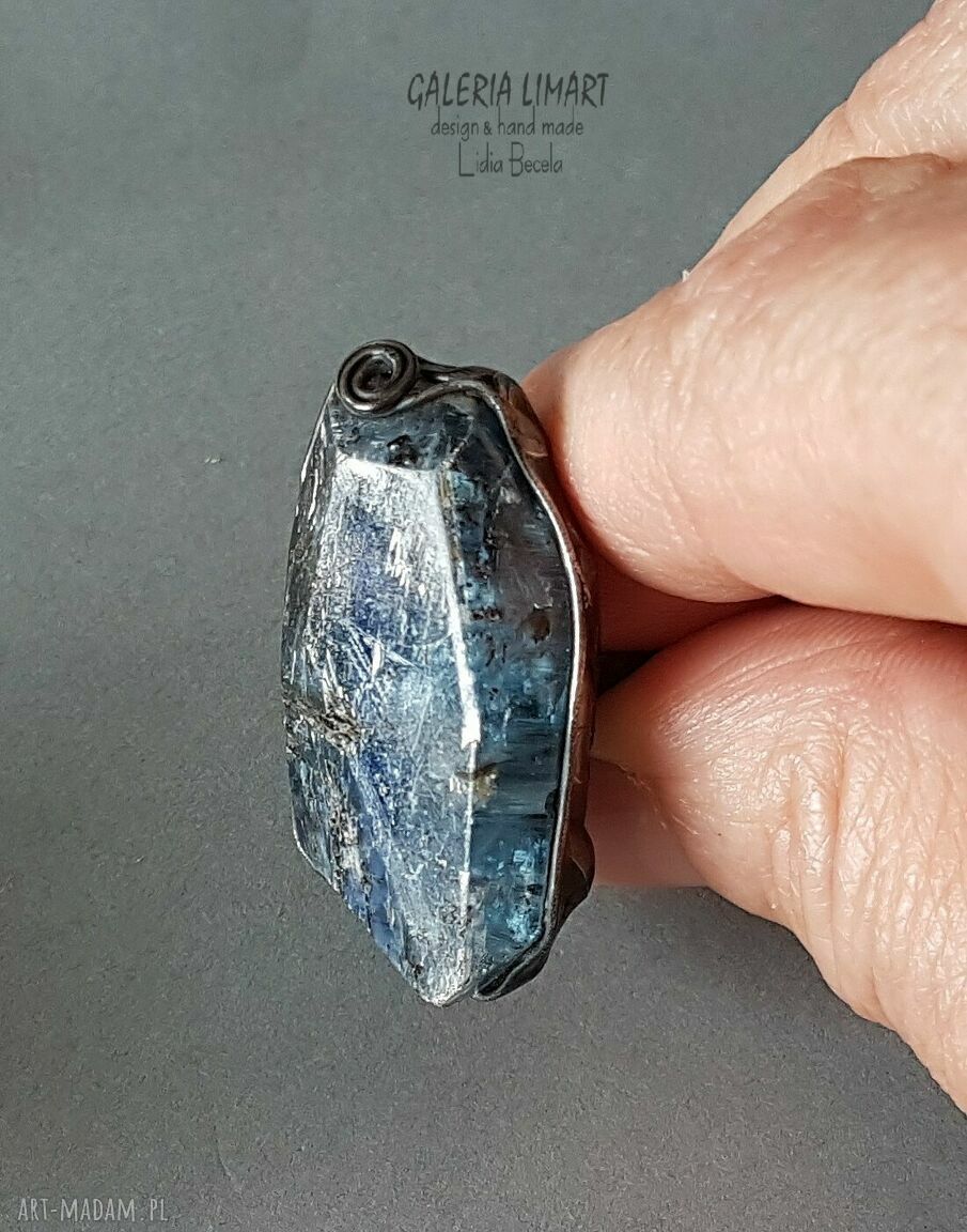 Kyanit (cyjanit) - autorski pierścionek Tiffany z regulowaną obrączką