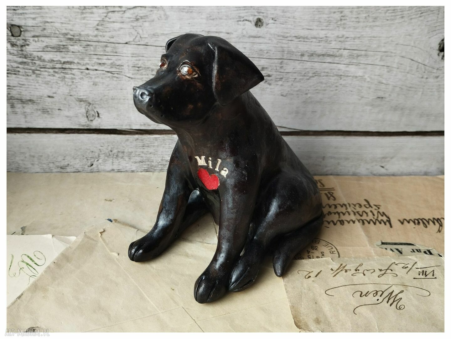 Labrador z sercem - ceramika handmade na prezent dla miłośniczki psów