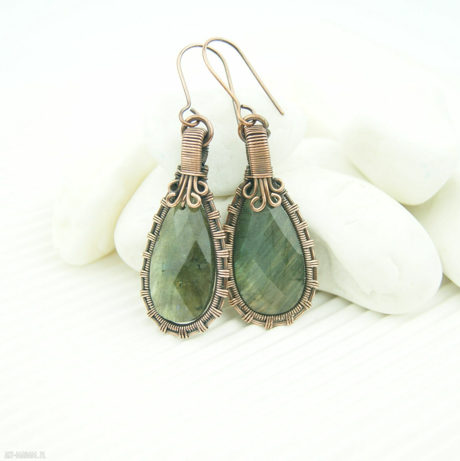 Wiszące kolczyki z labradorytem - miedziane wire wrapping