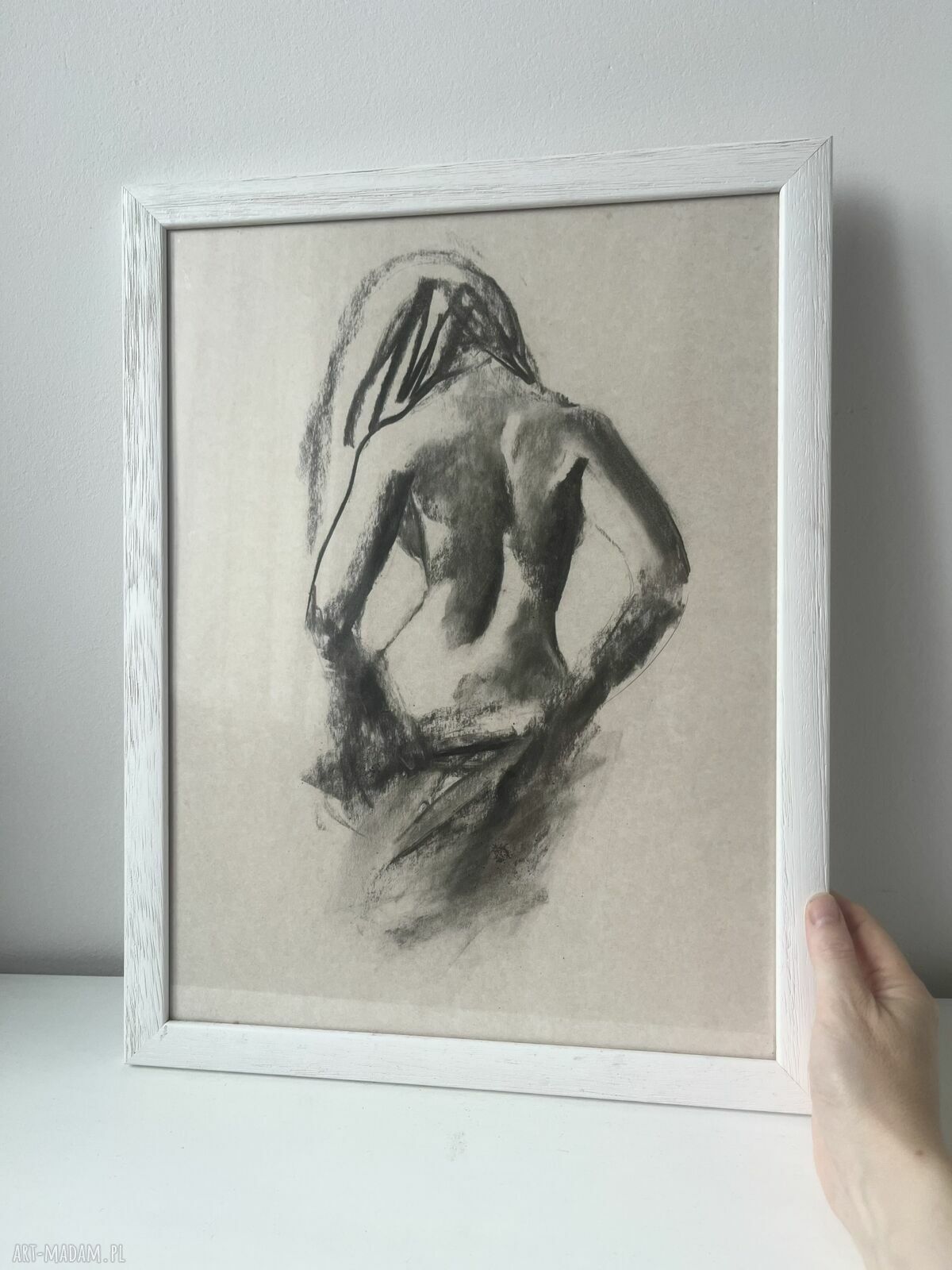 Lady - obraz kobiety rysowany węglem 34 x 44 cm