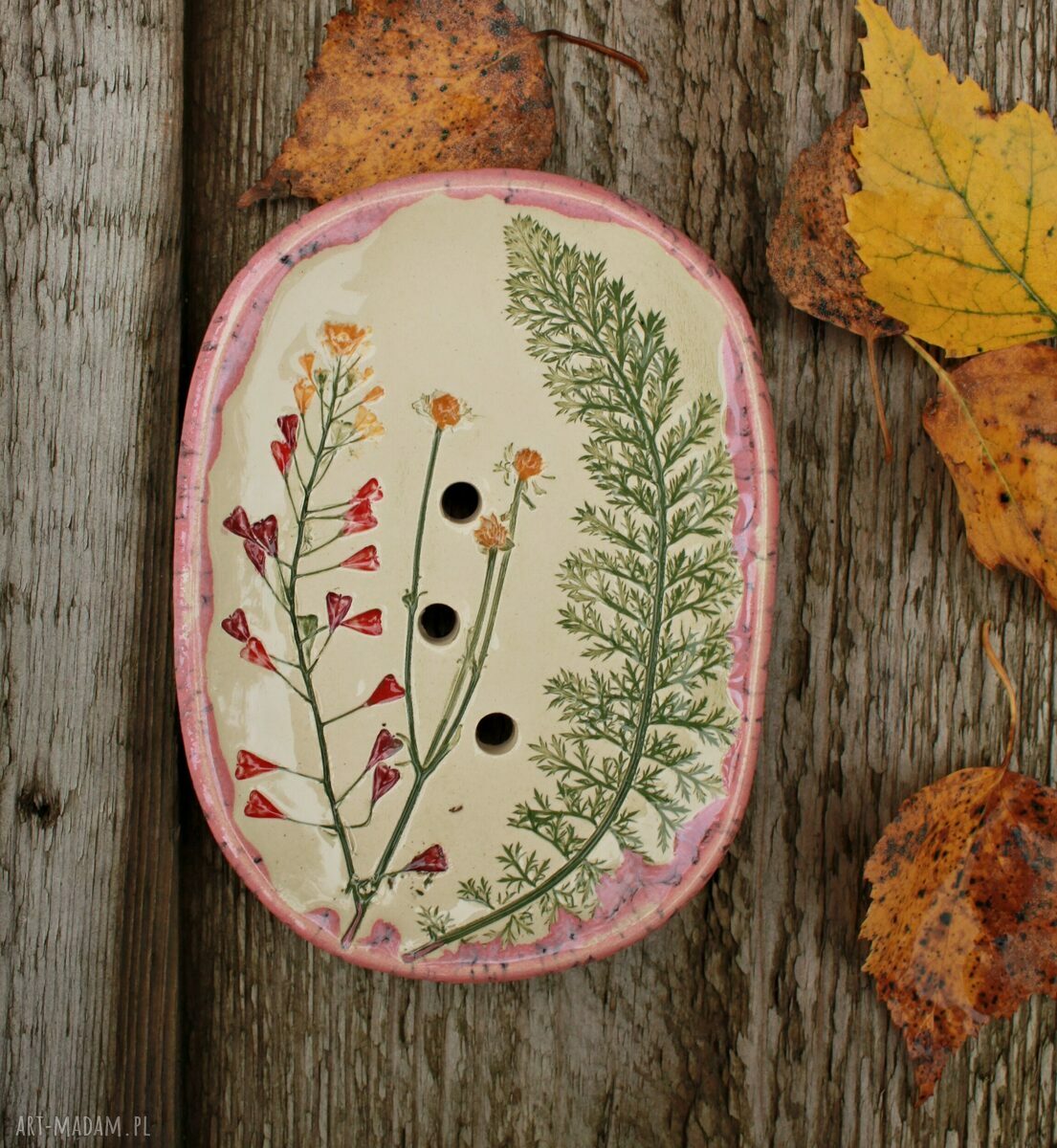 Mydelniczka Łąka - ceramiczna dekoracja do łazienki w pastelach