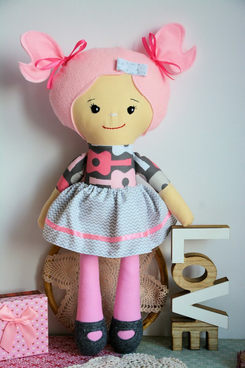 Ręcznie szyta lalka Rojberka Ewelinka 50 cm - słodki łobuziak