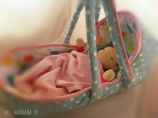 lalki: Lalka waldorfska niemowlaczek z nosidełkiem i zestawem ubranek Ręczne