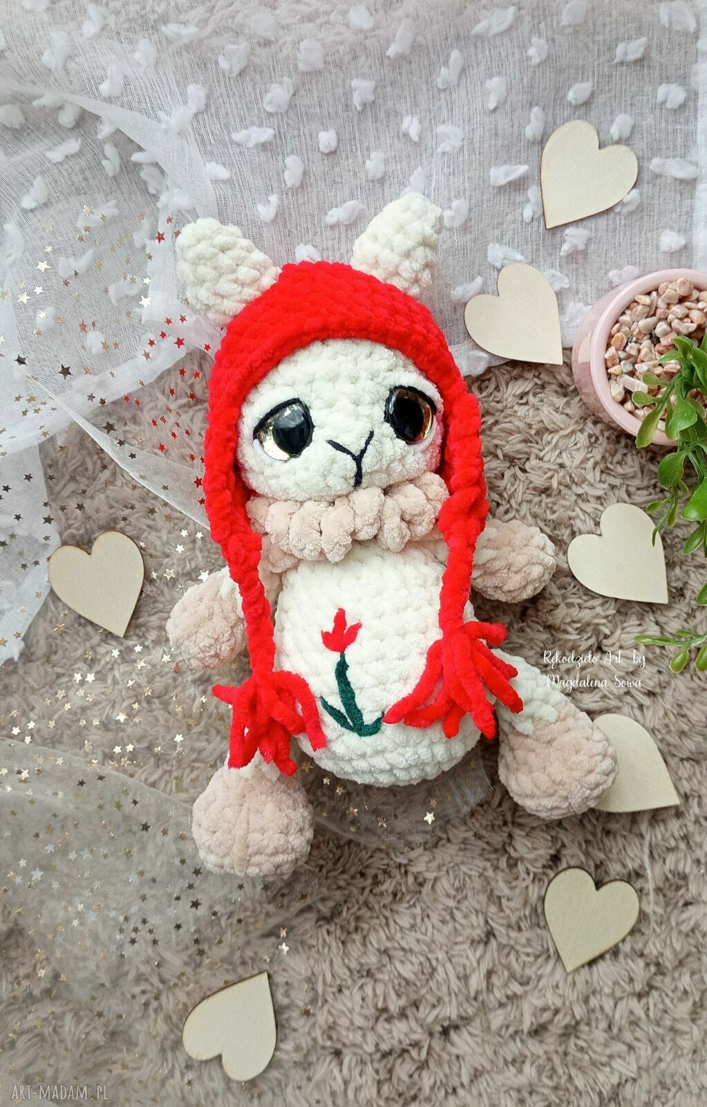 Lama w czapce - szydełkowa maskotka handmade dla dziecka (ok. 22 cm)