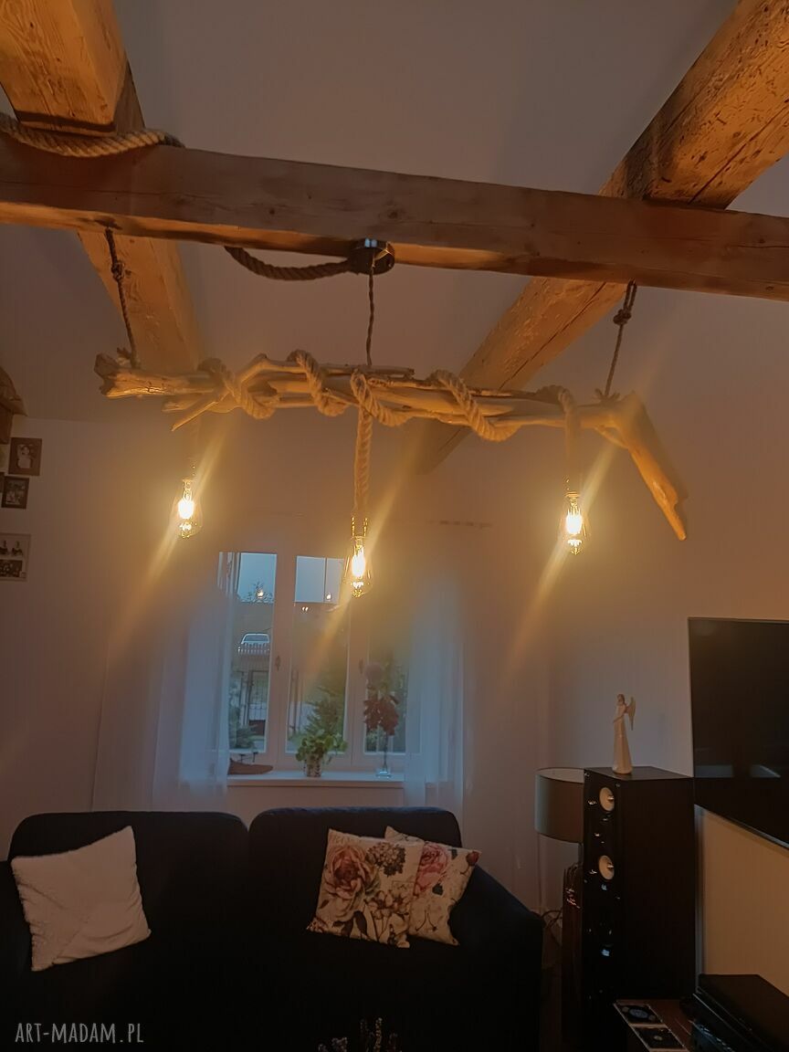 Drewniana lampa wisząca Jaro Blue0 z drewna z morza
