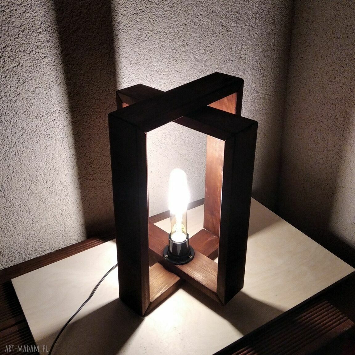 Lampa drewniana loft w kolorze teak - lampka z ciepłym światłem LED