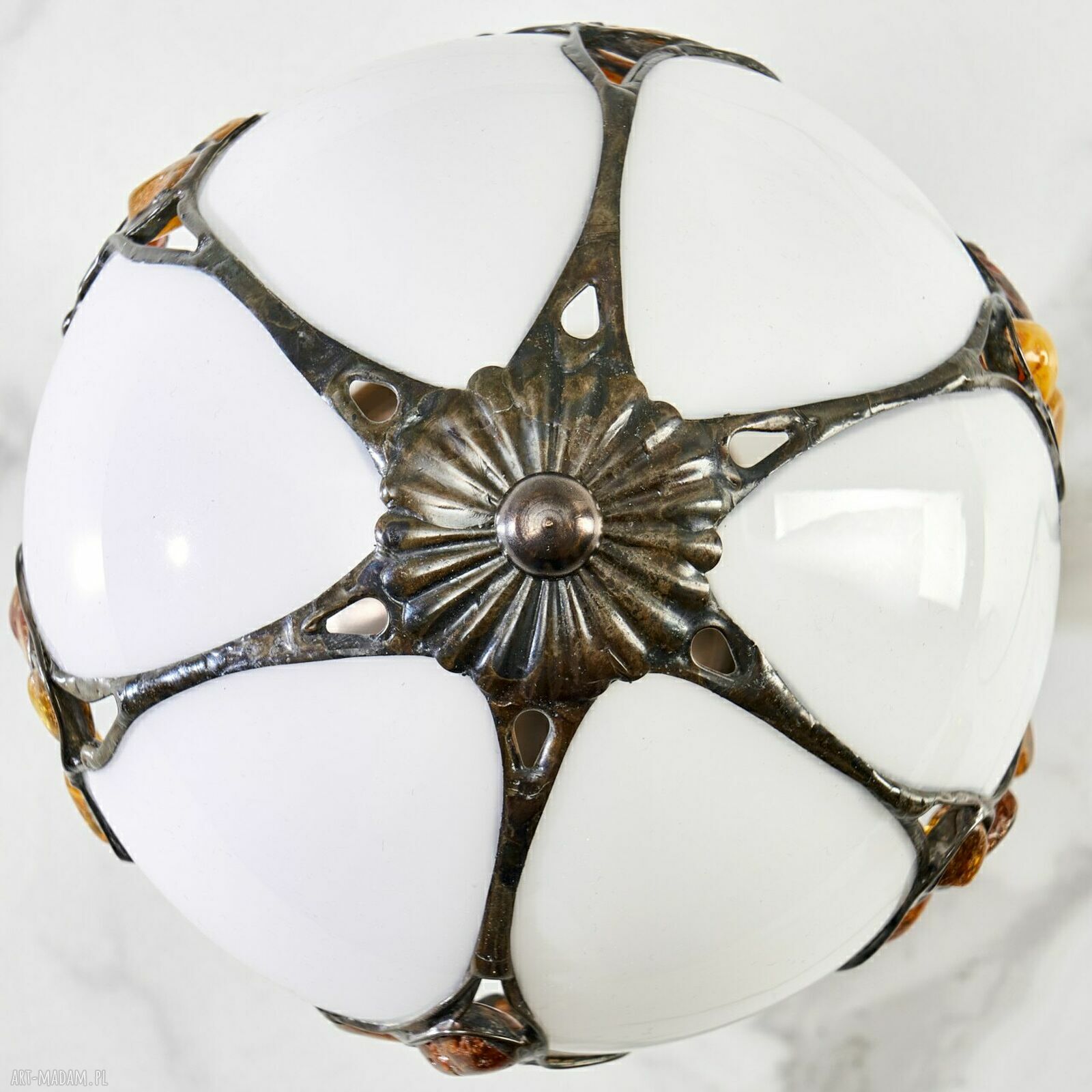 Ręcznie robiona lampa na biurko z bursztynem bałtyckim Terni B3 w technice Tiffany'ego