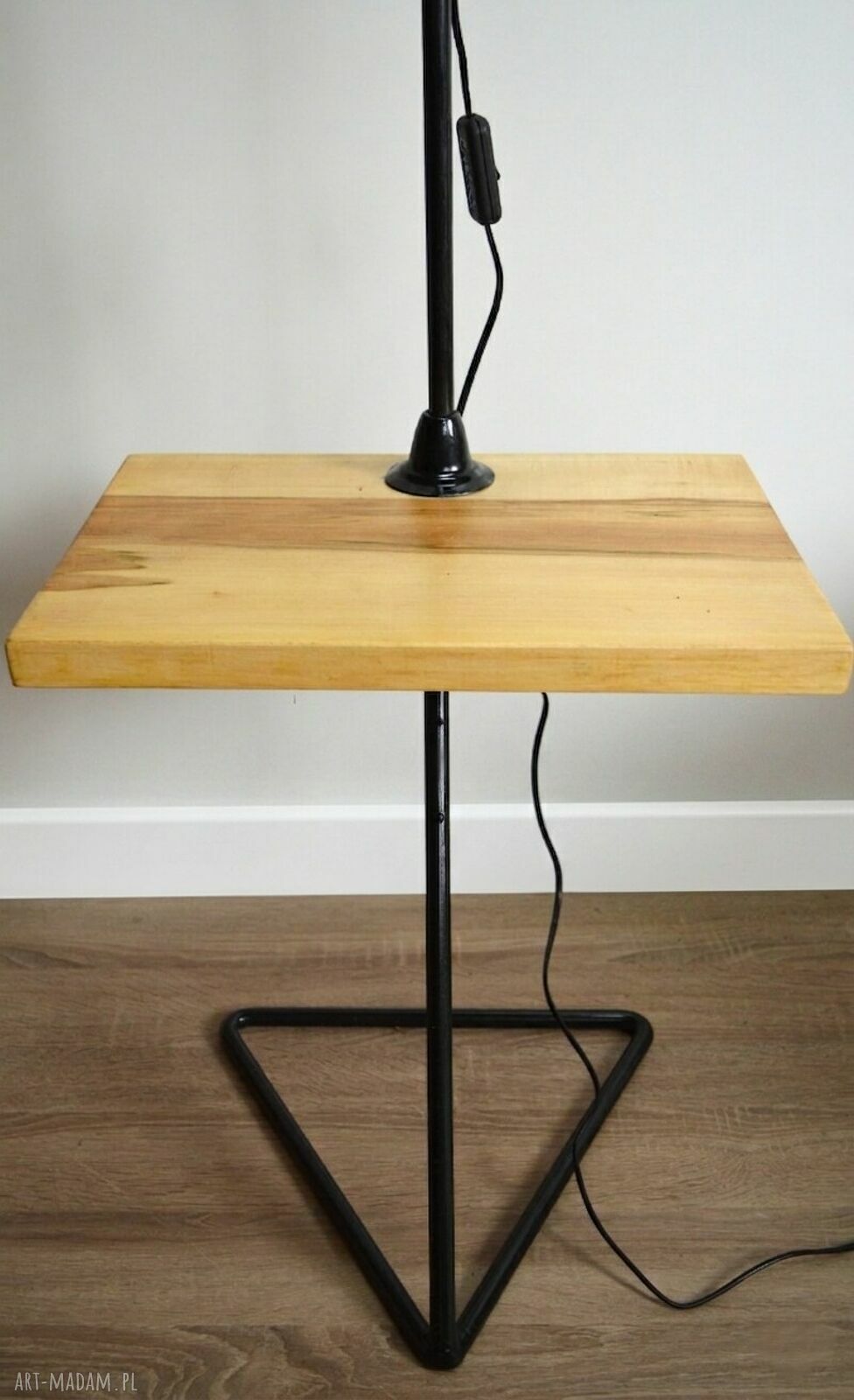 Lampa podłogowa hand made w stylu loft - drewno i metal (upcycling)