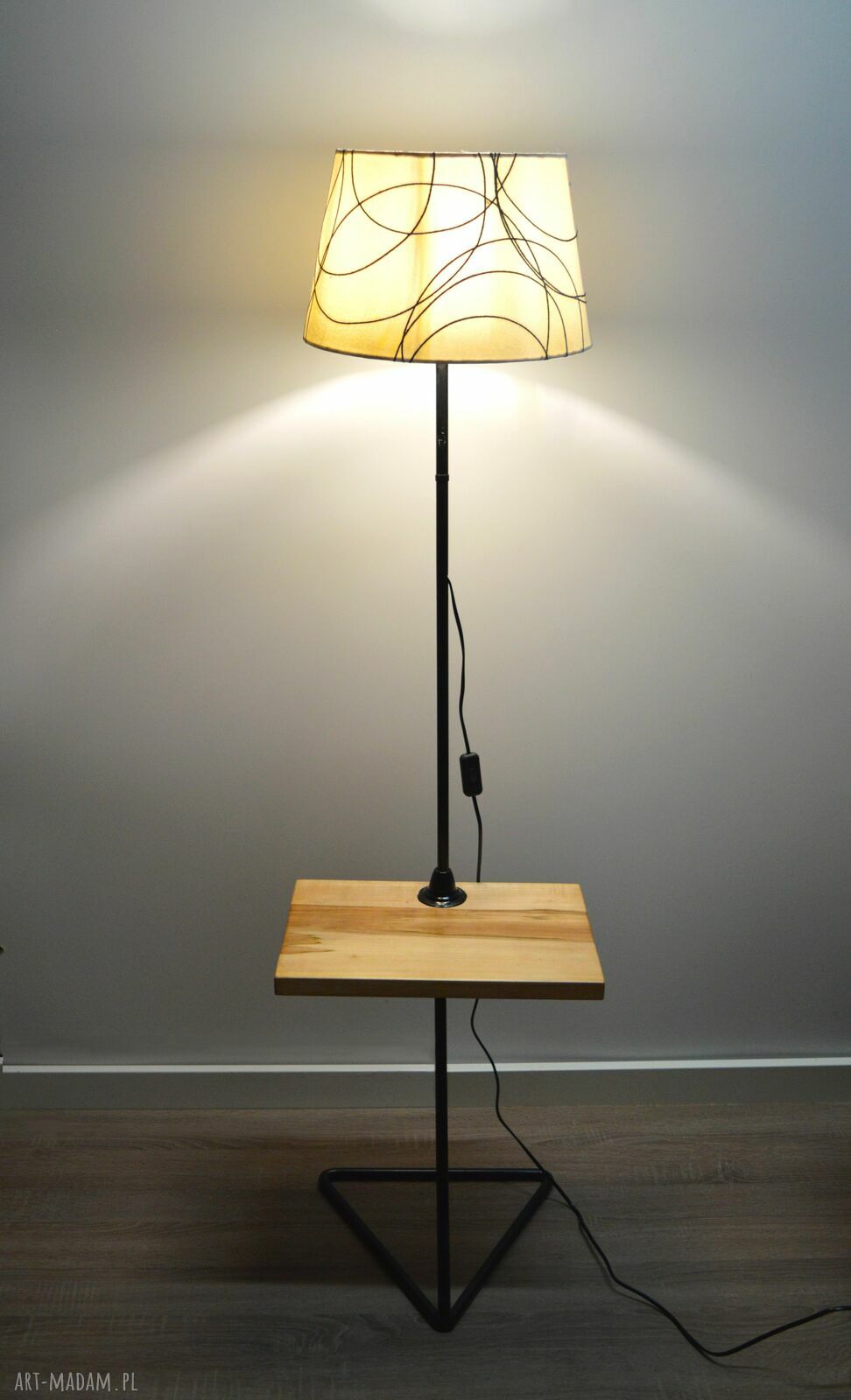 Lampa podłogowa hand made w stylu loft - drewno i metal (upcycling)