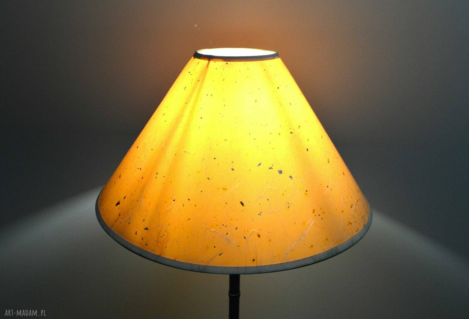 Lampa podłogowa hand made w stylu loft - drewno i metal (upcycling)